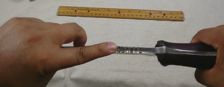  Vendo este gran cuchillo realizado artesanalmente en su totalidad. 

 mejor-cuchillo-supervivencia.jpg 20