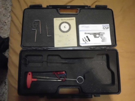 Un compañero del club vende esta pistola que apenas ha usado, ya que lo suyo es el 9 mm y el ipsc.
Como 10
