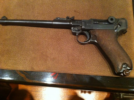 Se vende esta Luger Erfurt de artillería en estado mecanico impecable y repavonada hace muchos años con 00