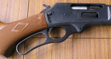 Se vende Rifle de Palanca modelo MARLIN 30 AS en calibre 30-30.
Es de madera de nogal y está prácticamente 01