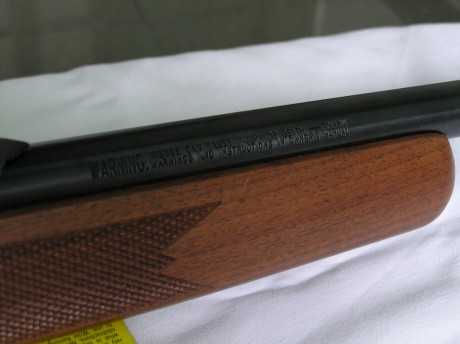 Se vende carabina de cerrojo Marlin 882 en calibre .22 Magnum.
Es de madera de nogal y está prácticamente 11