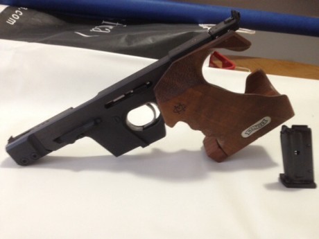 Pistola Walther OSP 200 del 22 corto, esta nueva, no se ha utilizado, en su dia fue un capricho. 300 €/
 00
