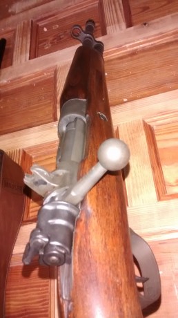 Después de tenerlo en venta y no ver mucho movimiento, cambio el FR8 por un rifle corto, tipo seven, del 01