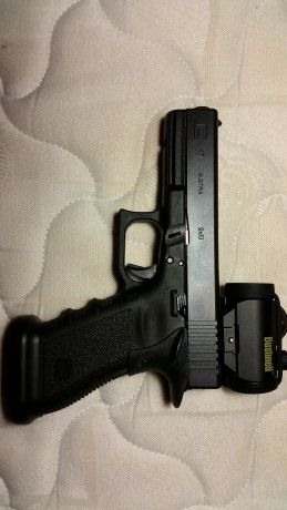 Hola, vendo GLOCK 17en 9mm PB el arma esta en muy buenas condiciones y no tiene muchos tiros, se encuentra 02