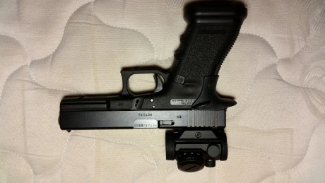 Hola, vendo GLOCK 17en 9mm PB el arma esta en muy buenas condiciones y no tiene muchos tiros, se encuentra 01