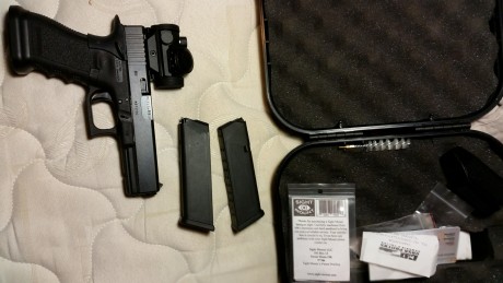 Hola, vendo GLOCK 17en 9mm PB el arma esta en muy buenas condiciones y no tiene muchos tiros, se encuentra 00