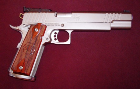 Hola,

Pues eso, vendo Sti Target Master de 6mm.  Esta perfecta, la verdad que tiene poquisimo uso.

La 01