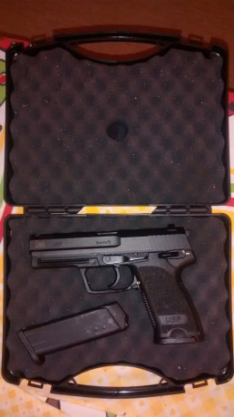 Que tal , vendo pistola HK usp 9 mm para poco uso guiada en A 265  euros con gastos  a medias  o cambio 00