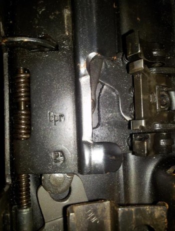 MG42 inutilizada con cuatro agujeros en el cañon, soldada la recamara, el percutor esta soldado y cortado 11