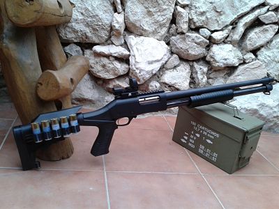 se vende escopeta tactica fabarm sdass coredera de 8 disparos recamara magnum con caril weaver y visor 00
