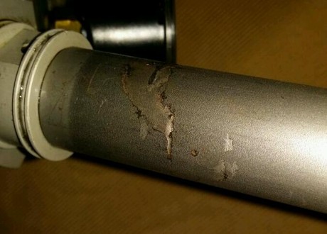Buenas, pues lo dicho, he notado un deterioro en la parte baja de la bomba, una especie de corrosión que 01