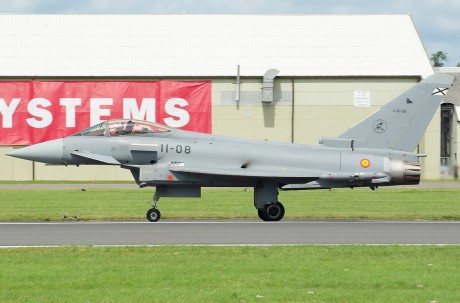Pues eso, en este hilo pretendo deleitaros como amantes de los aviones de combate que sois muchos, con 122