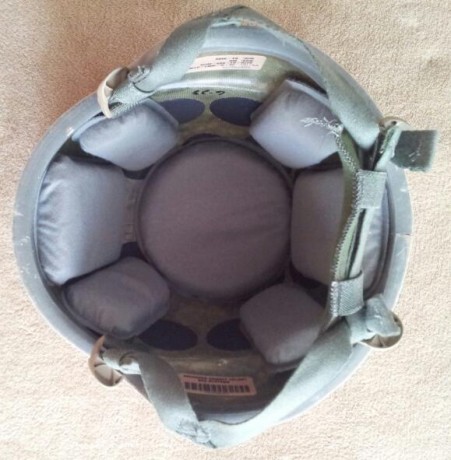 Vendo casco modelo ACH fabricado por BAE systems. Color desert tan. Sin uso. Lo vendo por que me va pequeño. 02