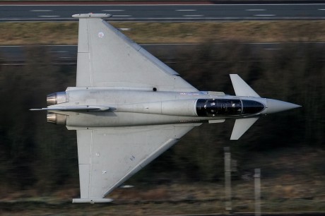 Pues eso, en este hilo pretendo deleitaros como amantes de los aviones de combate que sois muchos, con 141