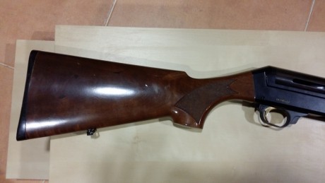 Vendo escopeta repetidora marca Benelli modelo Premium Superligera, todos los choques incluídas perfecta 61