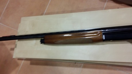 Vendo escopeta repetidora marca Benelli modelo Premium Superligera, todos los choques incluídas perfecta 70
