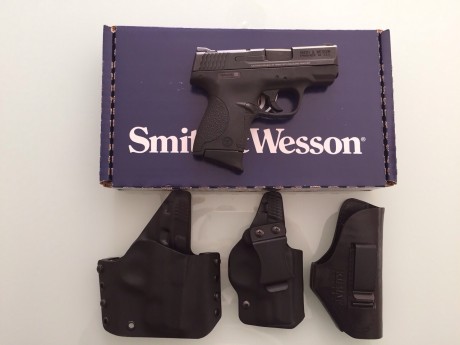 Buenas tardes, vendo smith&wesson Shield, totalmente nueva, la misma no ha sido ni probada en galería, 00