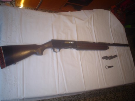 Hola compañer@s,pues eso que lo que tengo en venta tambien podria cambiarlo por este rifle.

 Rifle Brno 11