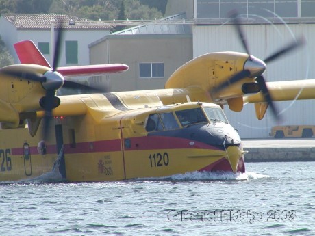 Pues eso, en este hilo pretendo deleitaros como amantes de los aviones de combate que sois muchos, con 160