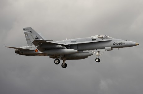 Pues eso, en este hilo pretendo deleitaros como amantes de los aviones de combate que sois muchos, con 172