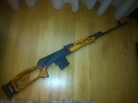 Hola. Vendo rifle semiautomatico de francotirador rumano. Cugir SSG-97 en calibre 7,62x54r. El rifle esta 32