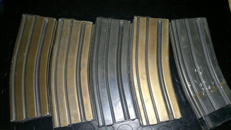 Buenas noches:

Se venden cargadores procedentes de surplus, diferentes fabricantes (Colt, Kay Ind.,...), 02