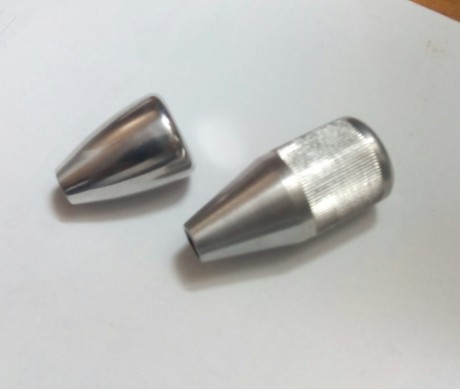vendo dos "bolas" de aluminio para cerrojo rifle , como el remington 700 ,  50€ + 2€ de correos 02