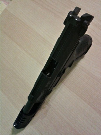 Vendo pistola Walther P22 Target.  Arma impecable , la vendo por cambio de modalidad, de precisión a Ipsc.
La 10