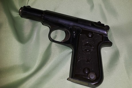 Vendo ASTRA Mod. 4000 Falcon. Inutilizada en libro de colecionista el estado es el de la foto, comprada 00