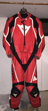 Cambio mono DAINESE LAGUNA SECA DIVISIBLE NEW. Talla 54 (para unos 80-95 kg y 1, 75-1, 85 altura), transpirable, 02