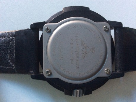 Vendo reloj militar khs navigator mkII con lumen de tritio en perfecto estado (cristal impoluto). Se entrega 02