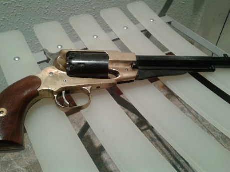  IMG-20141126-WA0013.jpg Hola compañeros, se cambia revolver de avancarga, F.Llipietta, cal.44, con poco 02