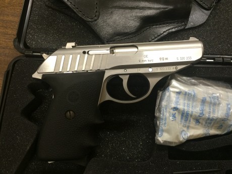 Hola vendo SIG SAUER P232 SL, calibre .380 auto (9mm corto), capacidad 7+1, el arma está impecable comprada 02