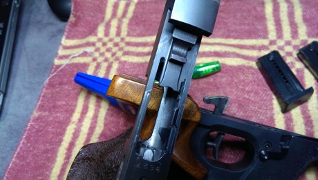 Se vende walther GSP calibre 22'' 2 cargadores en buen estado, el precio son 475€ mas portes si los hubiera, 12