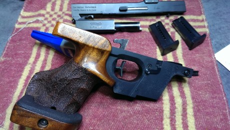 Se vende walther GSP calibre 22'' 2 cargadores en buen estado, el precio son 475€ mas portes si los hubiera, 20