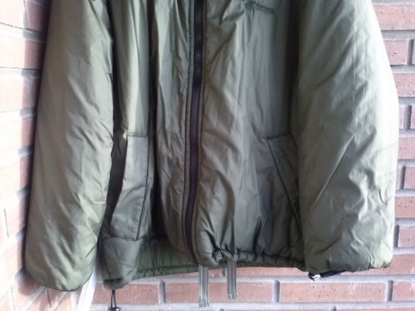 Vendo esta chaqueta inglesa de la marca Snugpak modelo Sleeka, tiene un relleno de 170 gramos de softie, 01