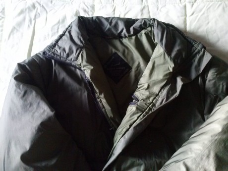 Vendo esta chaqueta inglesa de la marca Snugpak modelo Sleeka, tiene un relleno de 170 gramos de softie, 00
