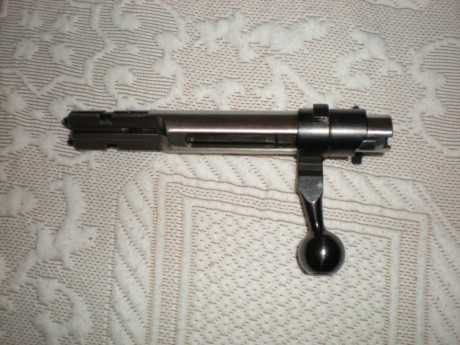 Hola, vendo esta Cz 452 Luxe en perfecto estado. Se incluye la funda. 350 euros más portes. VENDIDA. 01