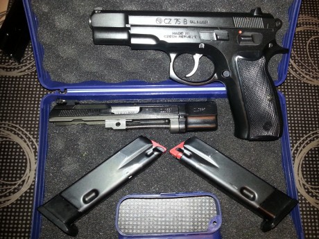 ===VENDIDA===
VENDO CZ 75B
(9mm con carro del 22LR)

·	Arma perfecta para quien se inicie en el tiro
·	Está 01