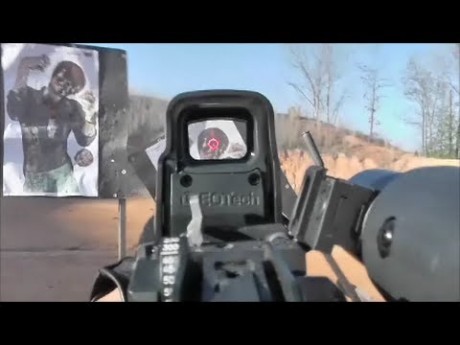 Mi hijo quiere ponerse un punto rojo en un FN semi del 300 magnum, y no tenemos ni idea, 
se quiere gastar 90