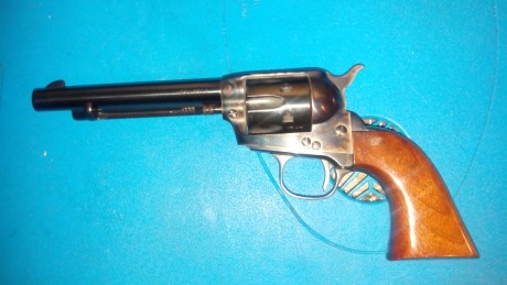 vendo uberti stallion 22lr con cañon 5.1/2" guiado en AE, tambien se puede guiar en F si al comprador 01
