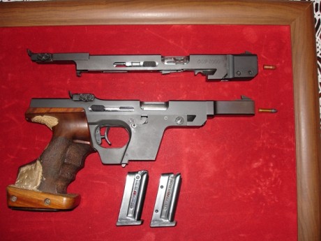 Walther GSP-22 LR y carro del 22 corto. Se incluye maletín de transporte rígido.
Del 22 LR, solo dispone 00