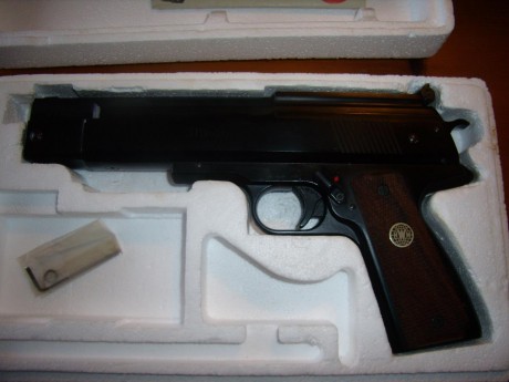 Vendo pistola HW 45 en buen estado, con documentación, comprada hace años en Alemania y muy poco usada.
Muy 01