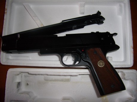 Vendo pistola HW 45 en buen estado, con documentación, comprada hace años en Alemania y muy poco usada.
Muy 00