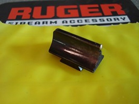 Buenas a todos.

 Pongo en venta varios repuestos o accesorios ORIGINALES de “RUGER”  que me han sobrado 70