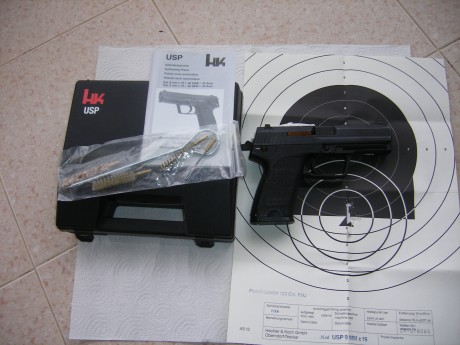 Pistola en perfecto estado de conservación y funcionamiento, está guiada con licenica A para tiro olímpico 01