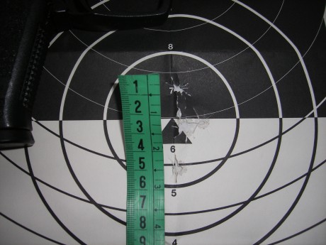 Pistola en perfecto estado de conservación y funcionamiento, está guiada con licenica A para tiro olímpico 00