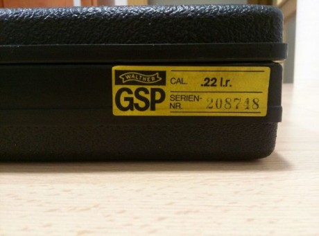    Hola compañer@s.

Se vende esta fenomenal arma.Es una pistola Walther GSP calibre 22.
Esta en un excelente 02