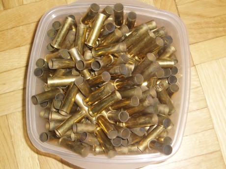 Vendo 300 vainas Sellier Bellot del 357 magnum 1 solo tiro por 30 euros portes incluidos desde Madrid 00