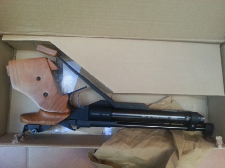 Vendo pistola baikal 46 M con menos de un año.casi sin estrenar.  300 €. Teléfono 639824255.  Esta en 00